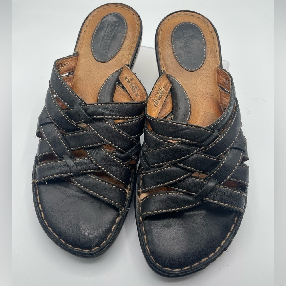 Born black leather sandals, criss cross straps low-heeled sandals summer, size 9
